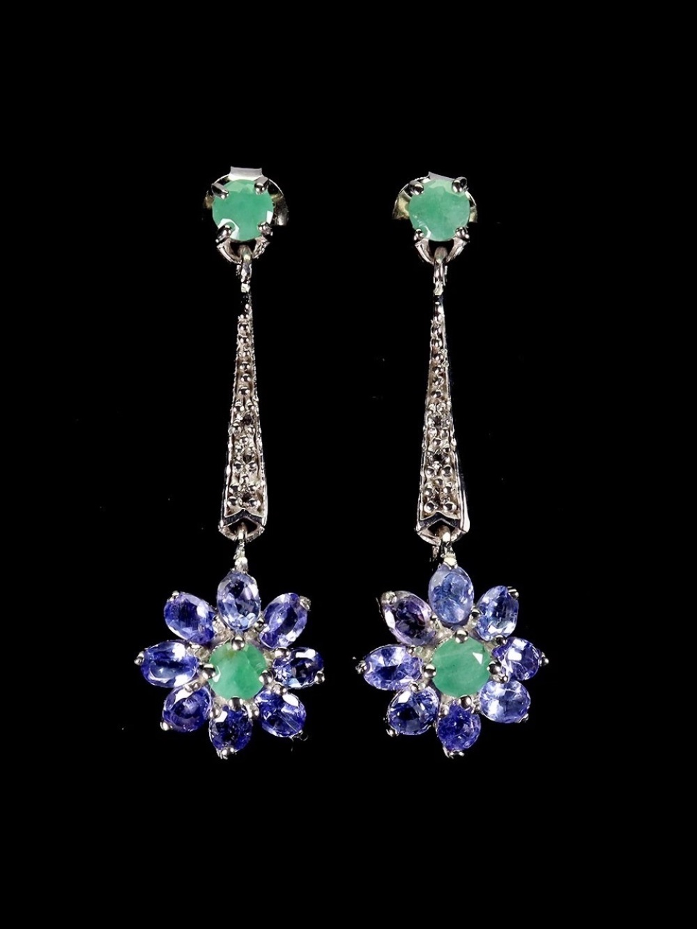 Genuine Emerald & Tanzanite Earring’s 
SEE VIDEO - Picture 4 of 5